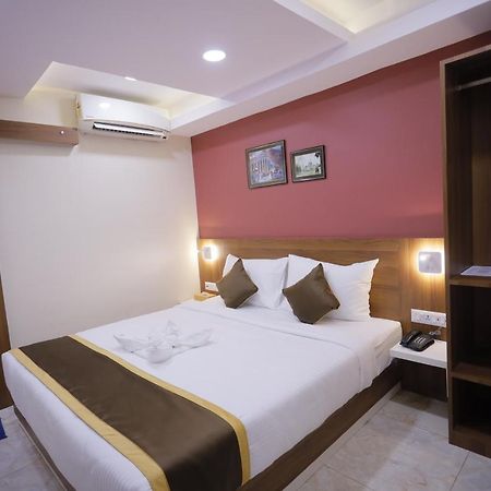 THE AVENUE HOTEL @Ballygunge Kalkutta Exterior foto