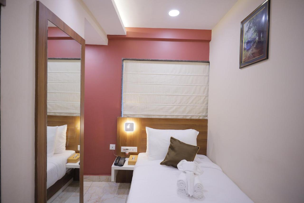 THE AVENUE HOTEL @Ballygunge Kalkutta Exterior foto
