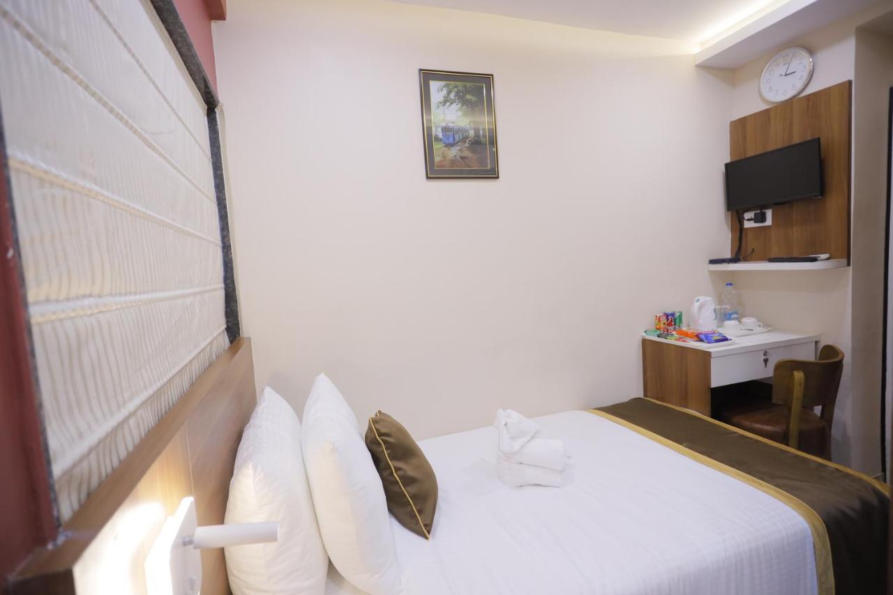 THE AVENUE HOTEL @Ballygunge Kalkutta Exterior foto
